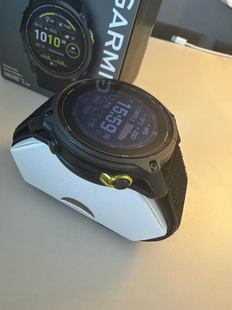 Garmin Enduro 3 Emsalsiz temizlikte - 7