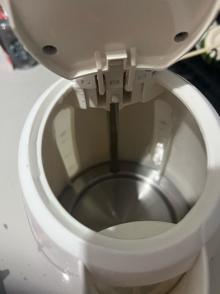 RUSSEL HOBBS TEMİZ/SORUNSUZ KETTLE - 9