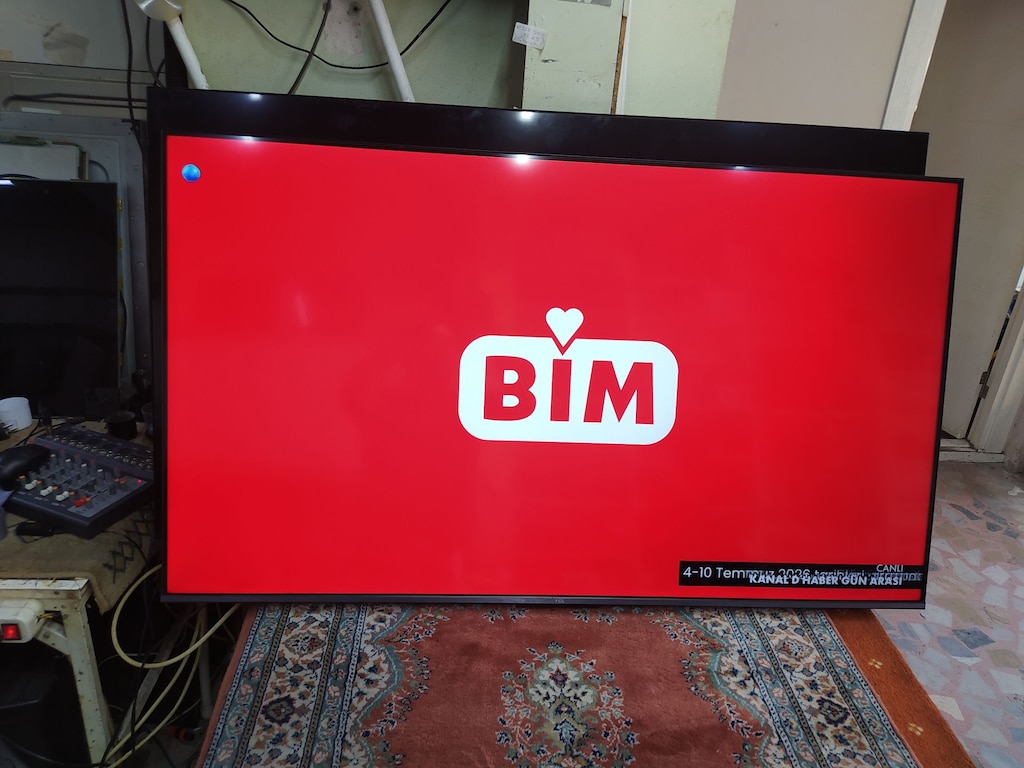TCL 55C645 55" 4K Ultra HD Google Smart QLED TV Hafif Kusurlu - 4