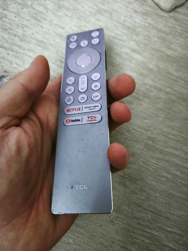 TCL LED TV televizyon kumandası - 3