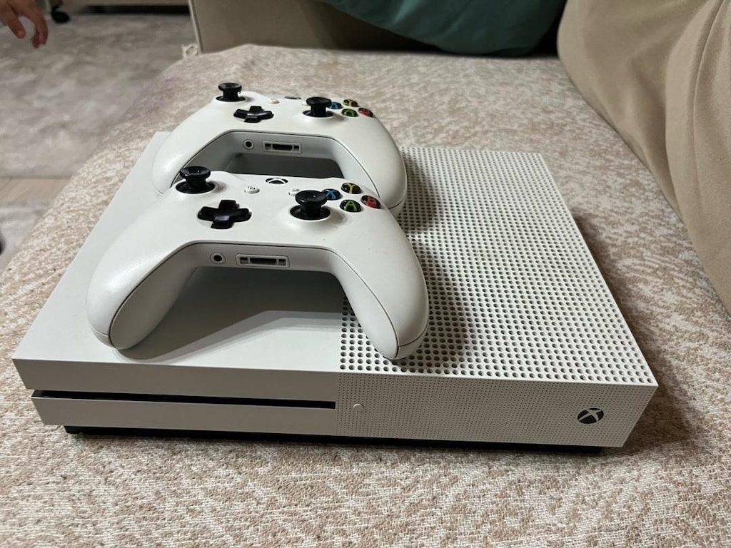 TERTEMİZ XBOX ONE S ÇİFT KOLLU 500GB SIKINTISIZ - 3