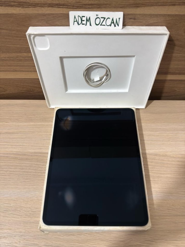 iPad Pro / M4 / 13 inç / 256 GB / Siyah - 6