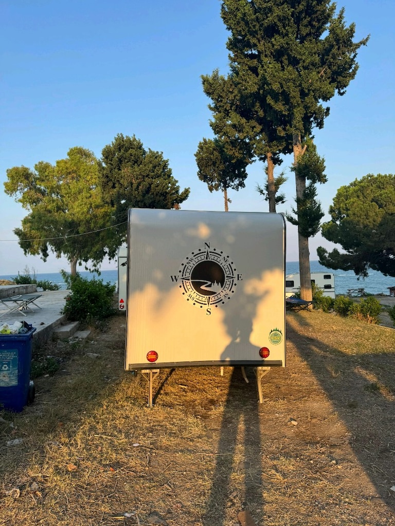 acil satılık çekme karavan ,pazarlık payı vardır - 10