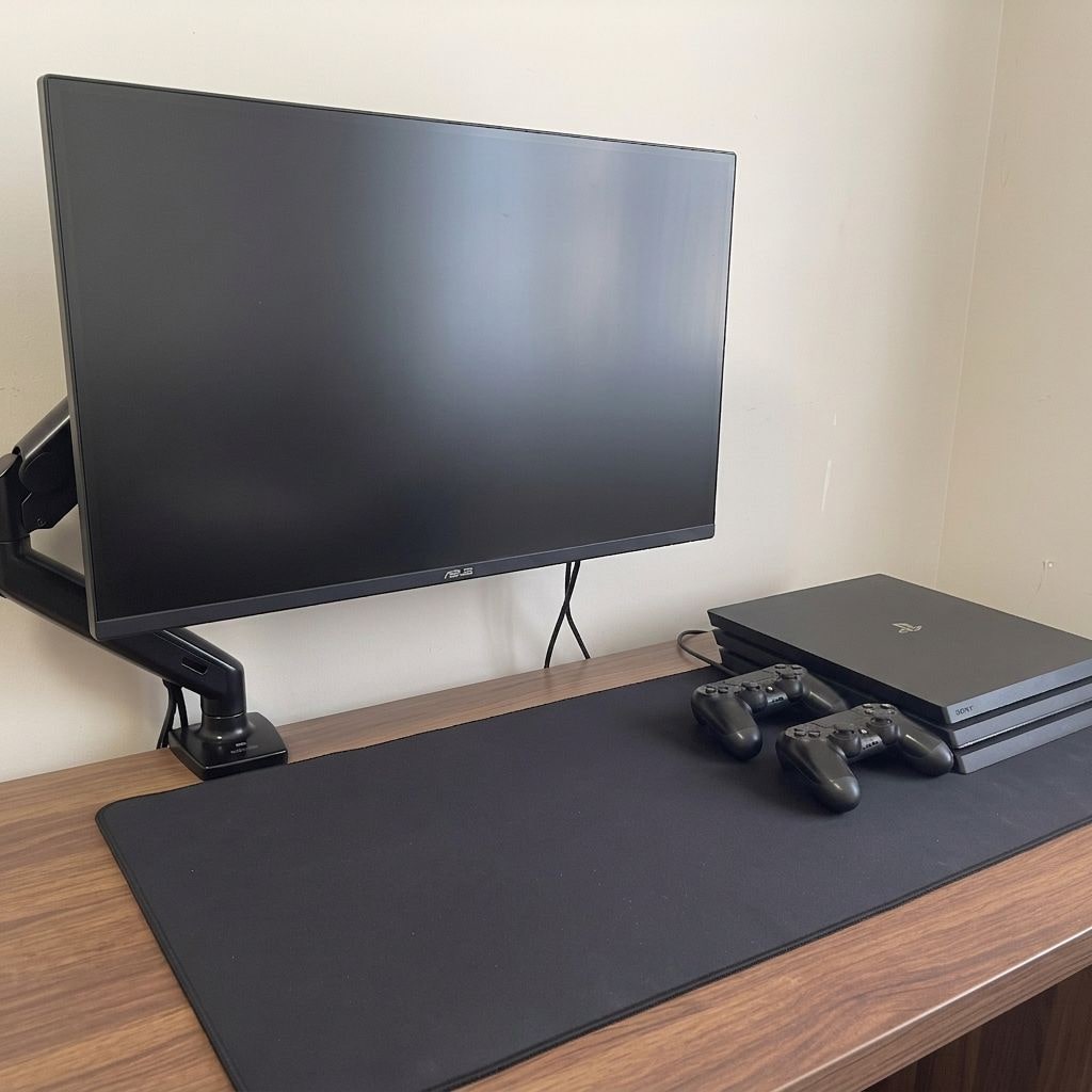 KIRIK PLAYSTATİON 4 PRO 30 OYUNLÜ ÜCRETSİZ OYUN YÜKLEMELİ 2 KOL +KABLO - 2