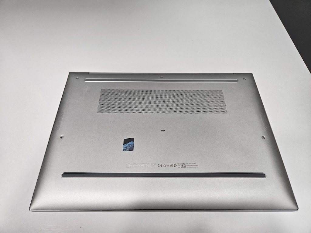 HP ELİTEBOOK 865 G10 + DOKUNMATİK EKRAN+ 32 GB RAM + 1TB SSD - 7