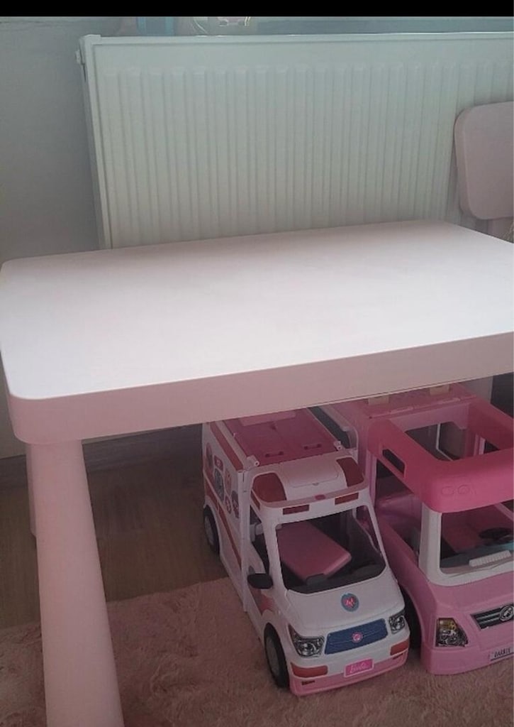 ikea mammut masa ve sandalye - 4