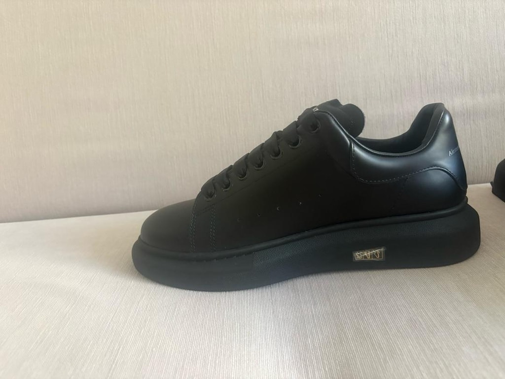 orijinal Alexander McQueen Sneaker hiç giyilmemiş sıfır deri ayakkabı