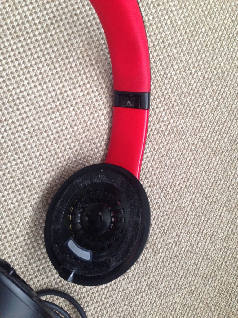 BEATS SOLO 3 WİRELESS KULAK ÜSTÜ KULAKLIK SÜNGERLERİ YOKTUR — görsel 7/7