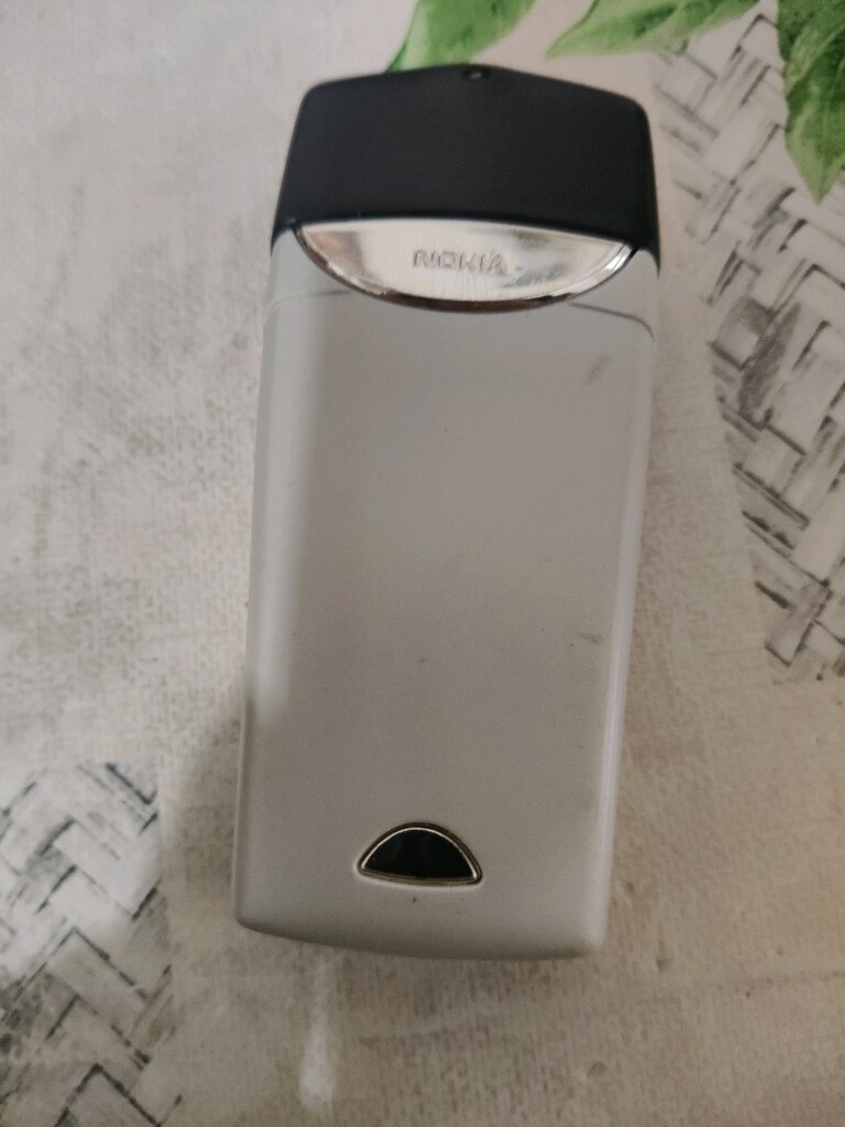 nokia 8310 - 2