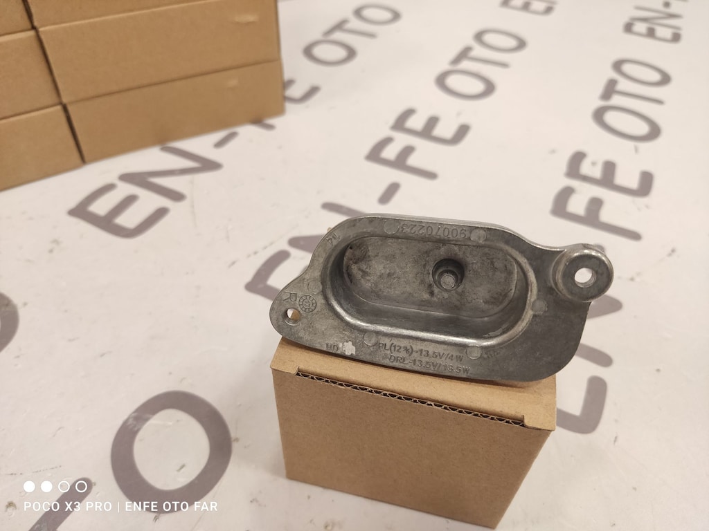 AUDİ A3 KÖŞE MODÜL SAĞ LED BEYNİ 90070223 8V0998474 SIFIR - 4