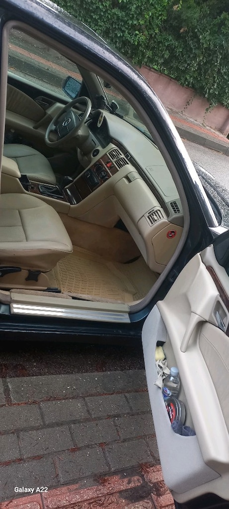 1996 E200 Mercedes - 5