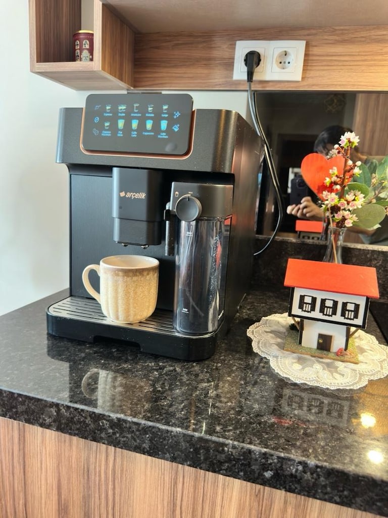 Arçelik EM 6395 Imperium Barista Tam Otomatik Espresso Makinesi