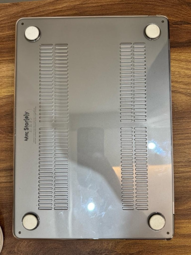MacBook Air M2 | Pil %97 | Kutu + Orijinal Şarj | Temiz - 4