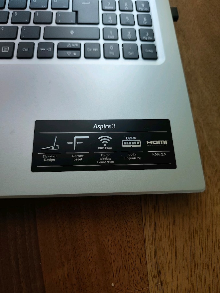 ACER aspire 3 i5-1135G7 256 GB ssd - 6