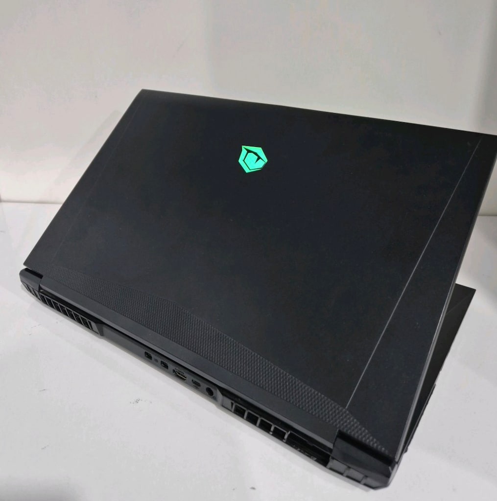 MONSTER 17 İNÇ İ7 1 TB SSDLİ OYUN ÇİZİM LAPTOPU - 2