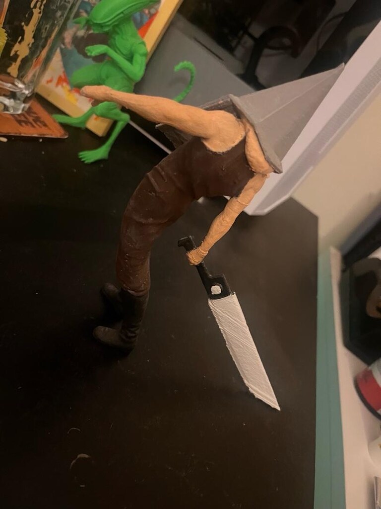 pyramid head 16 cm - 2