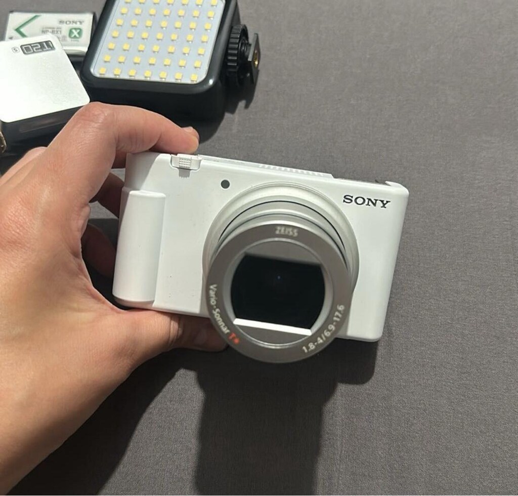 SONY ZV-1 VLOG 2 KAMERA SETİ - 10