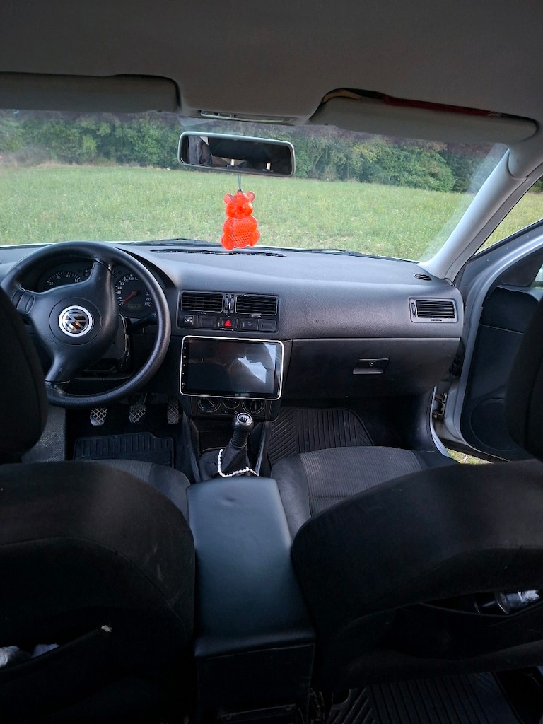 Volkswagen Bora - 12