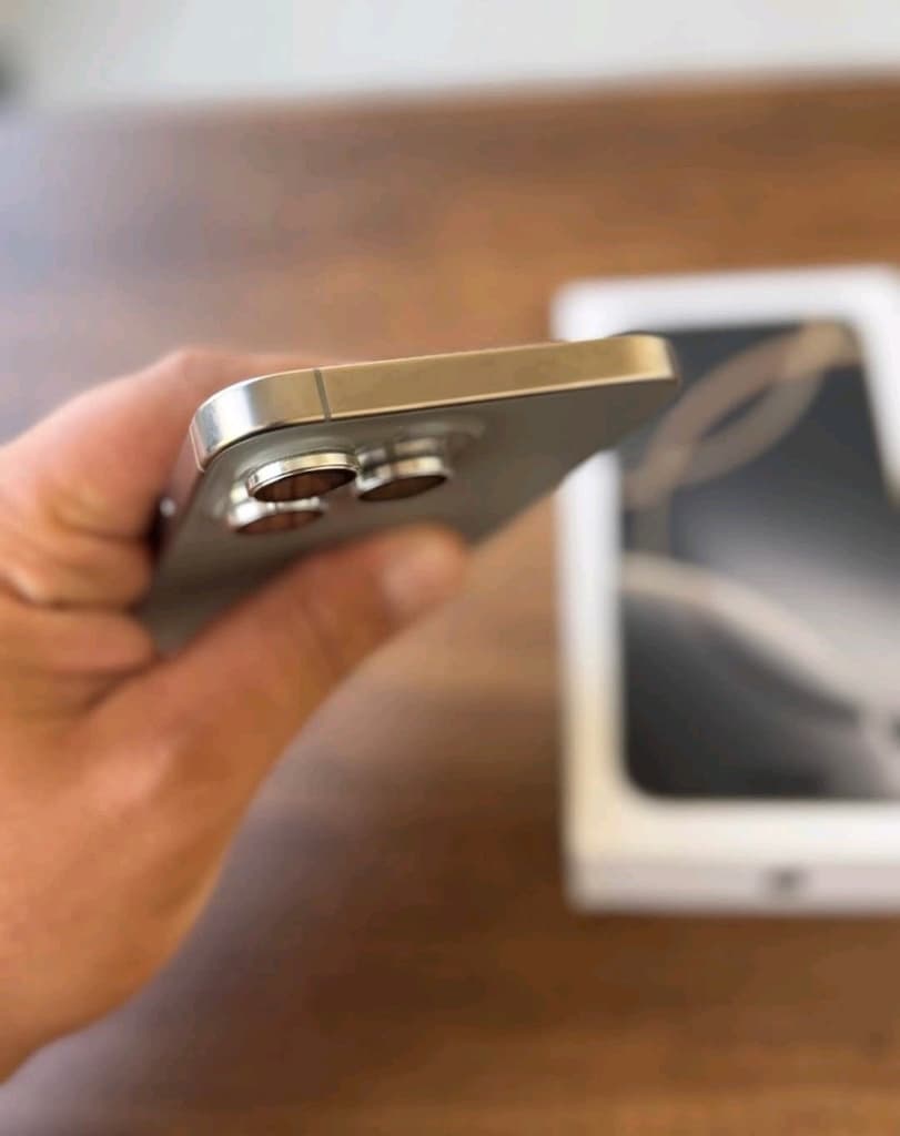 iPhone 16 Pro Max 512GB - 4