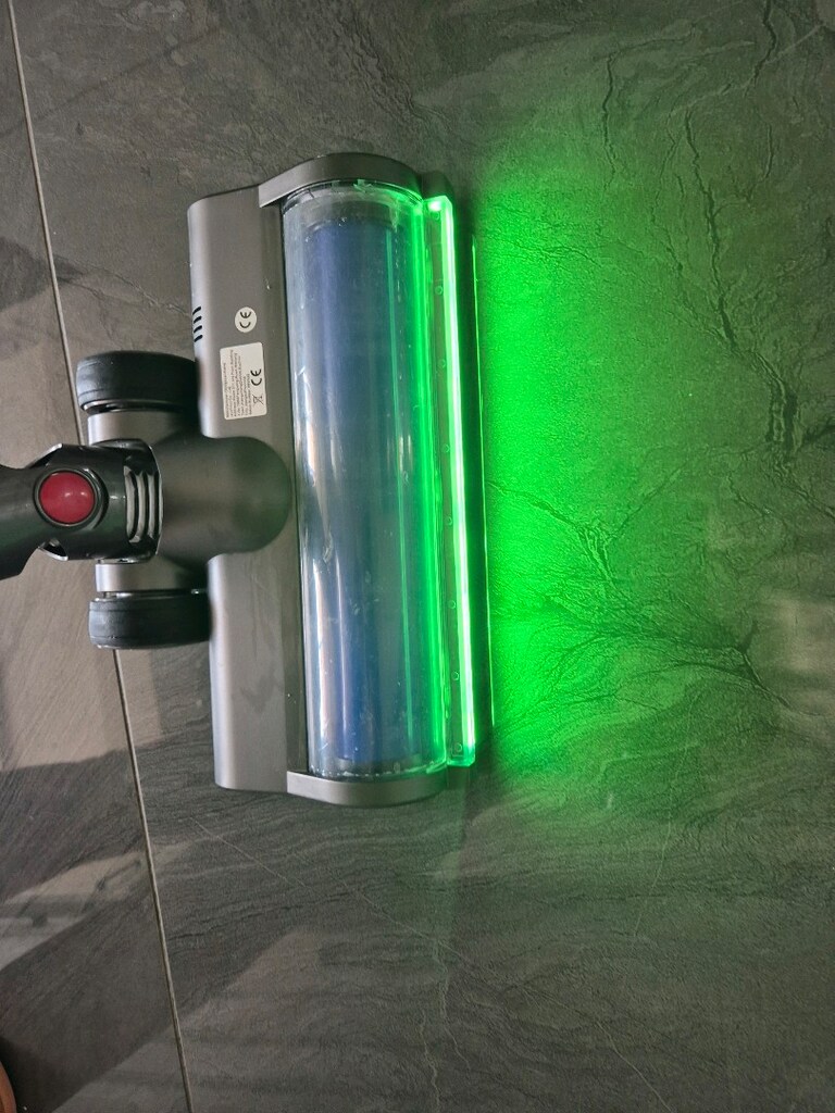dyson v15 - 10