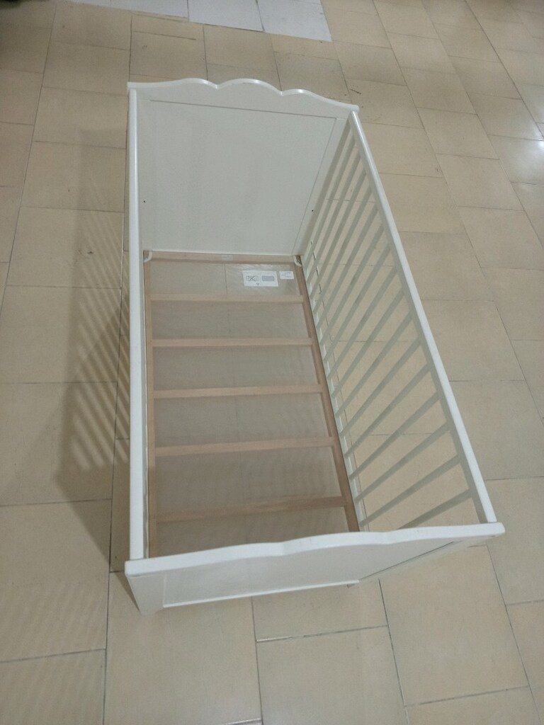 Ikea marka tertemiz bebek karyolası beşik - 10