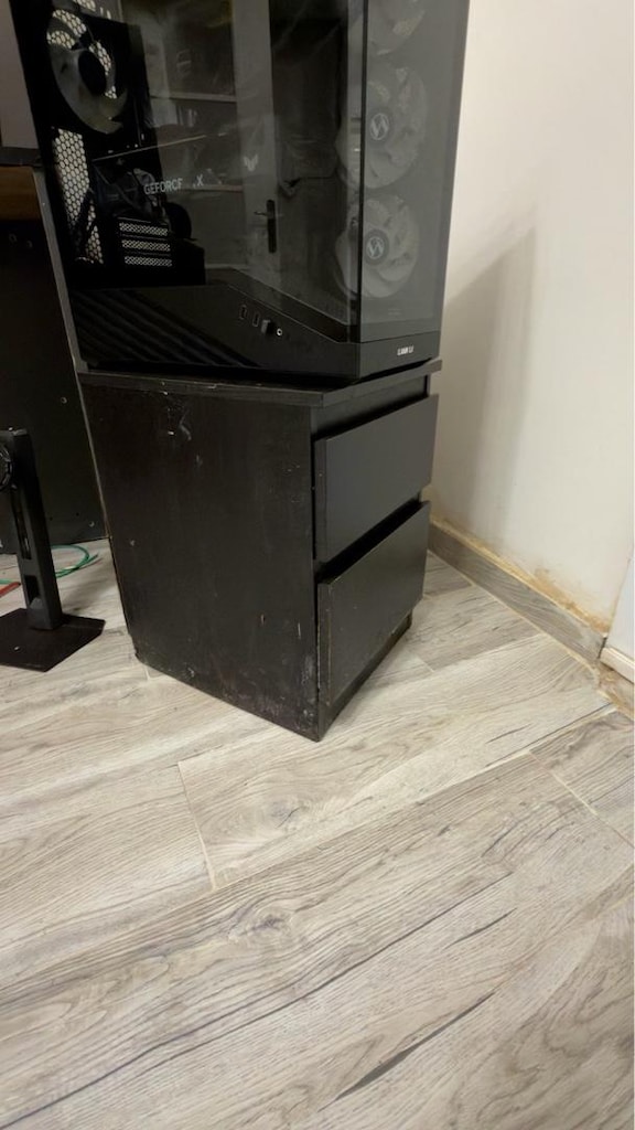 Toplu Satılık Mobilyalar – Tamamı 4.500 TL – Su Hasarlı - 7