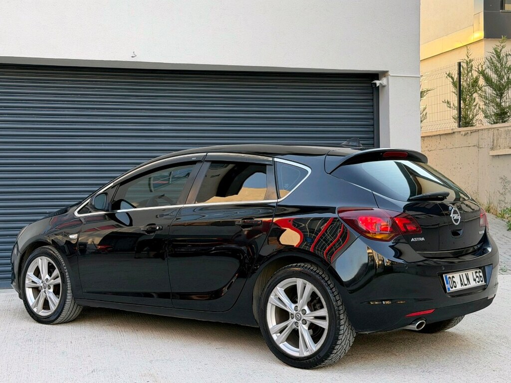 Otomatik vites Opel Astra bakımlı temiz araç - 4