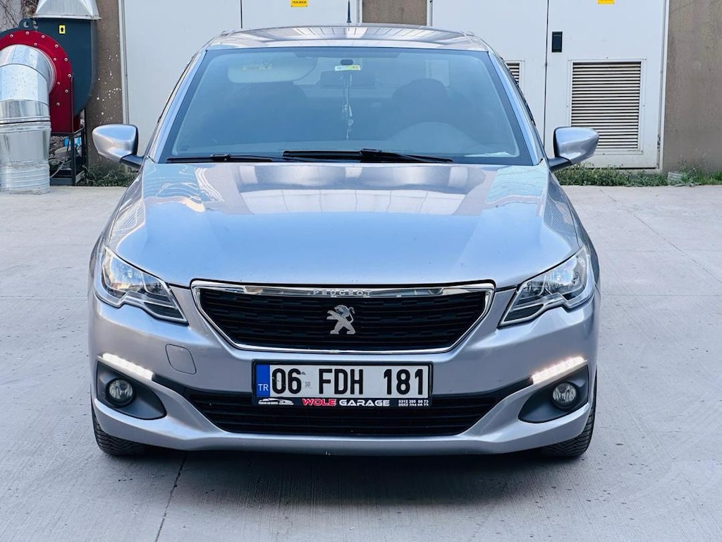 Peugeot 301 - 2
