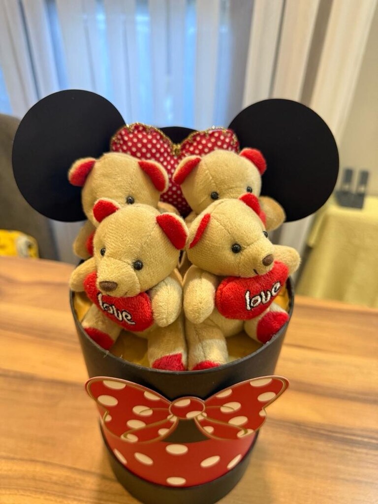 Mickey Mouseli Kutuda Kırmızı Peluş Ayılar - 3