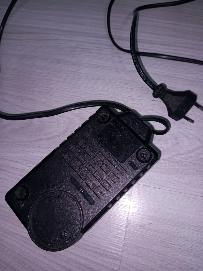 Bosch Matkap Şarj Cihazı - 3