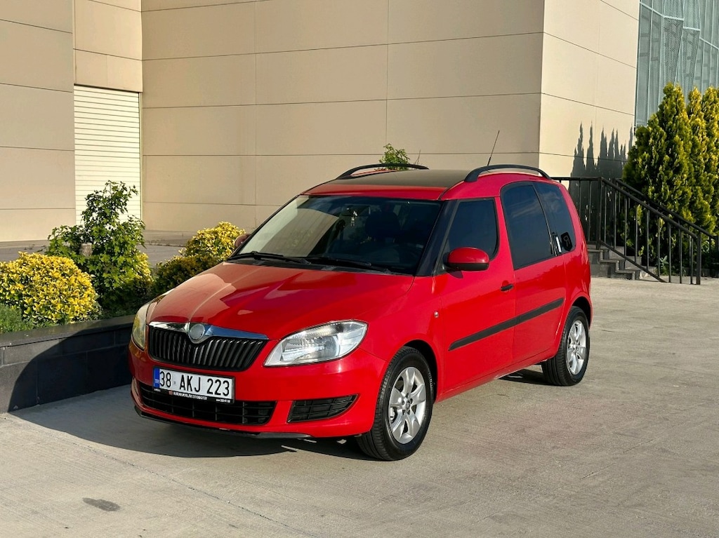 2010 Model Kırmızı Skoda Roomster Tüplü Aile Arabası - 9