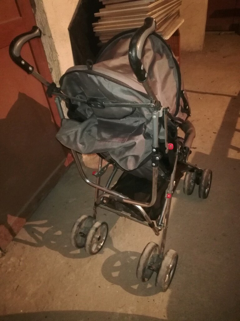 Bebek arabası katlanır. çalışır ŞİRİNYER MRK.olm - 2