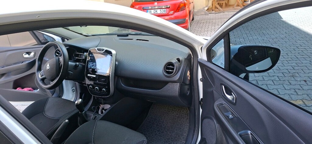 2017 clio4 - 5