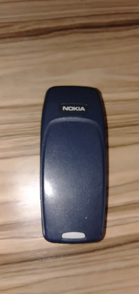 Nokia 3310 - 3