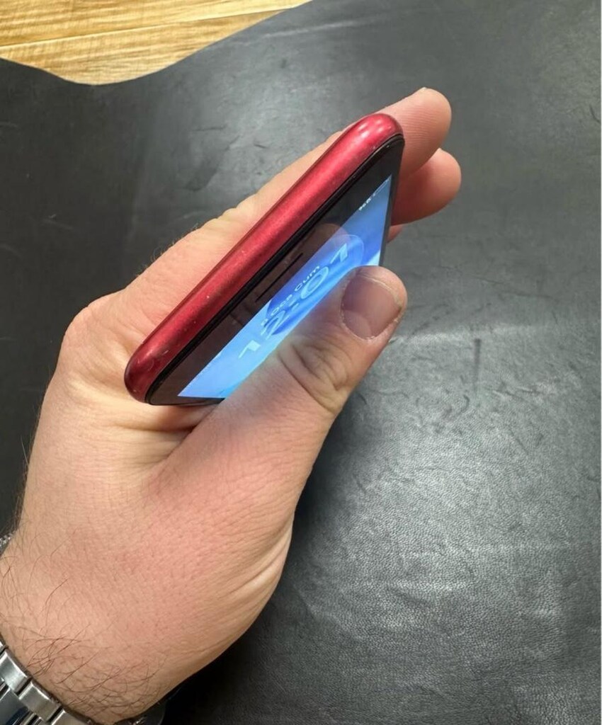 İPHONE SE 2.nesil - 6