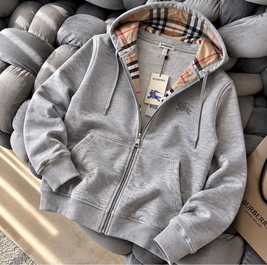 Burberry Fermuarlı Kapüşonlu Hırka
