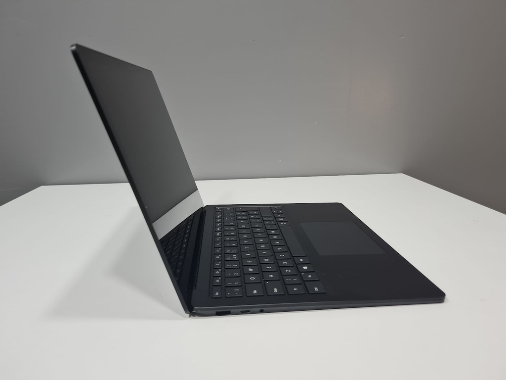 MİCROSOFT SURFACE + İ7 10.NESİL + DOKUNMATİK EKRAN + 16 GB RAM - 5