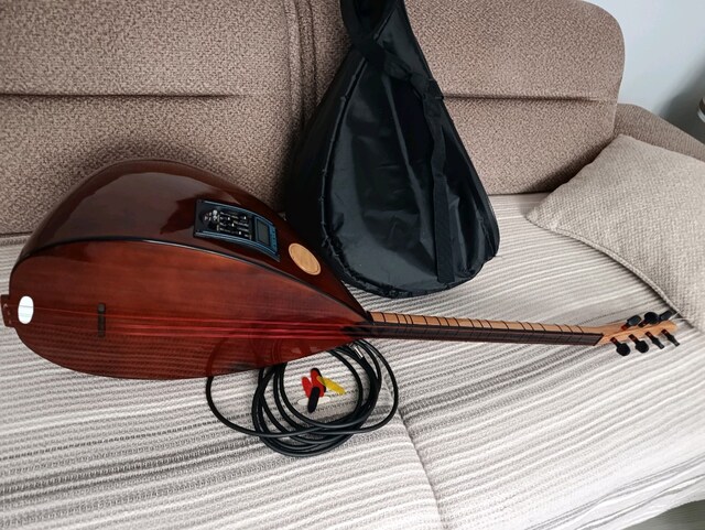 saz bağlama sahne bağlaması