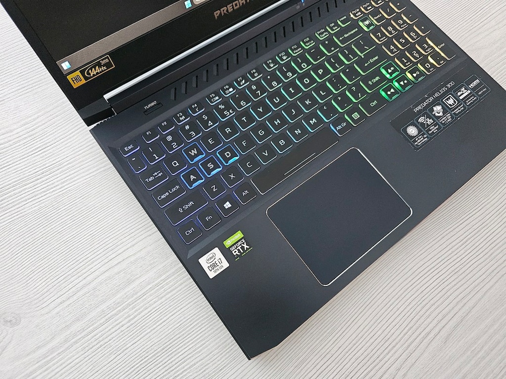 Acer Predator Helios 300 Rtx3060 i7 Laptop - 3