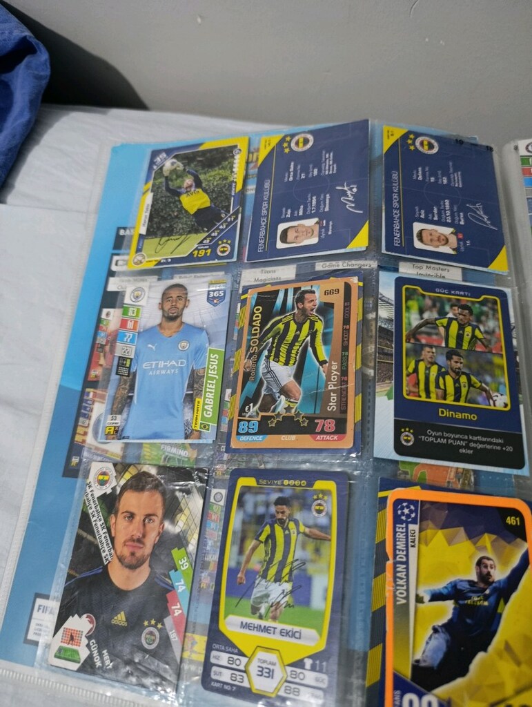 PANİNİ FIFA 365 kartları 2022 Adrenalyn - 3