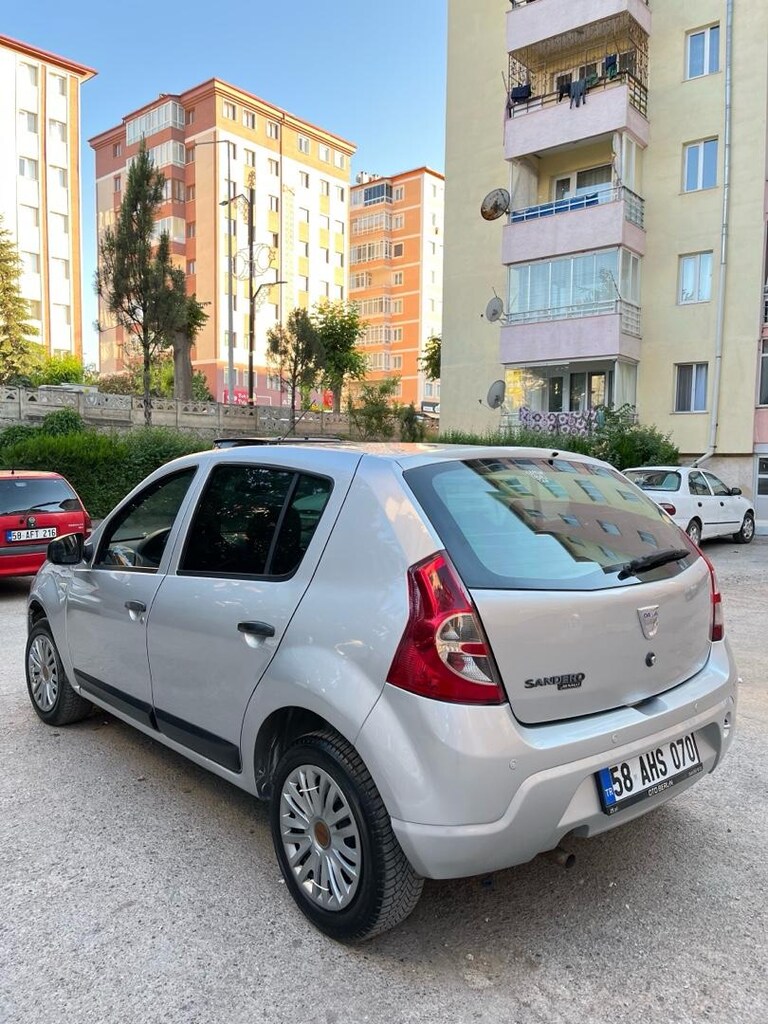 dacia sandero - 12