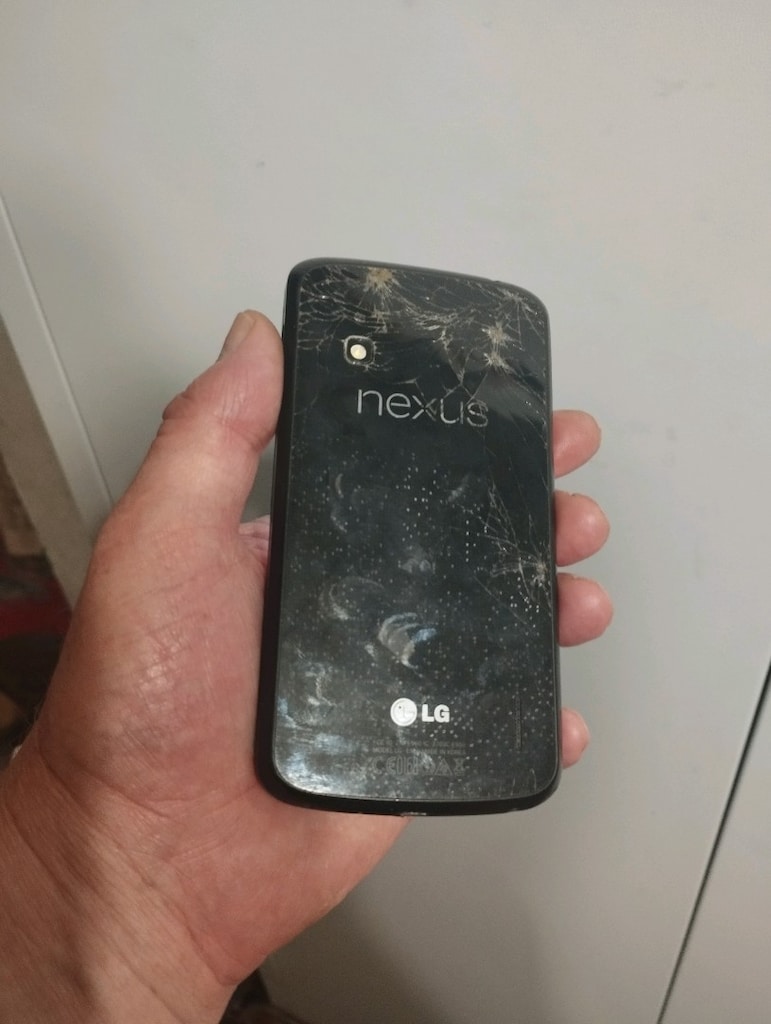 LG telefon - 3
