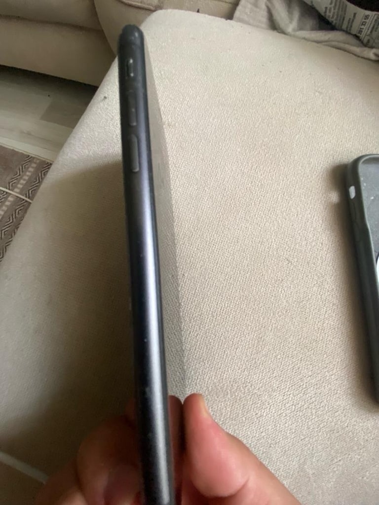 ekranda kamerada herhangi bi sorunu yok iphone11 yd - 4