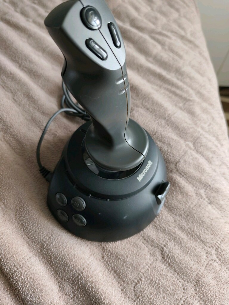 Microsoft Sidewinder joystick - 2