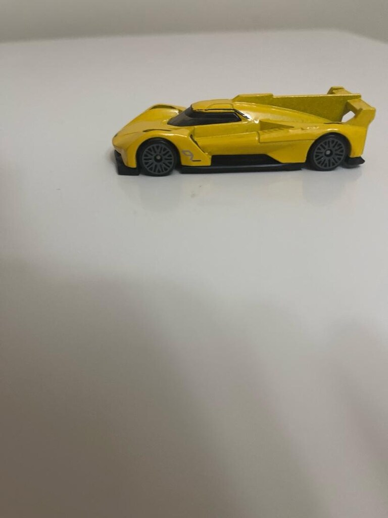 Hot Wheels Cadillac - 3