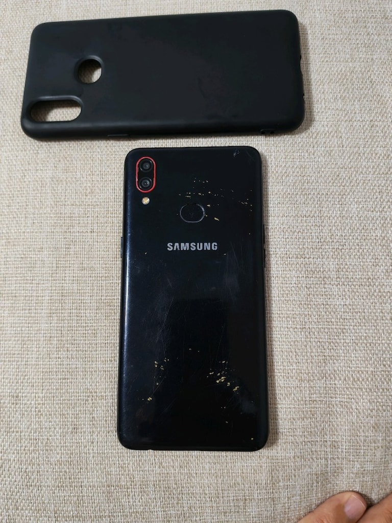 Samsung A10s 32gb camında çatlak var kullanıma engel değil son1000tl - 4