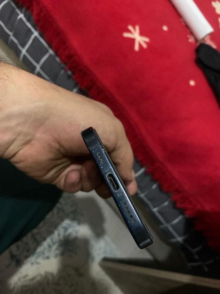 ıphone 15 YD - 4