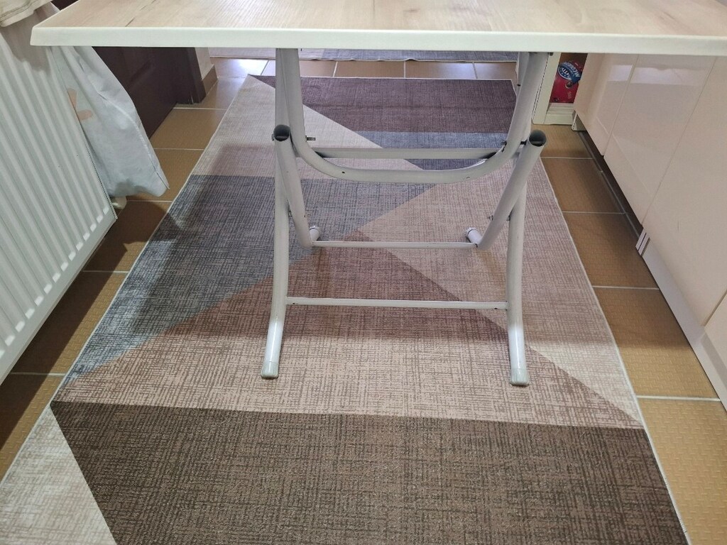 Metal ayaklı katlanabilir MASA - 3