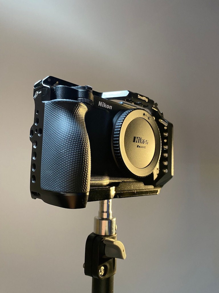 Nikon ZR 6K Body / SmallRig Kafes + Ek Orijinal Batarya - 14