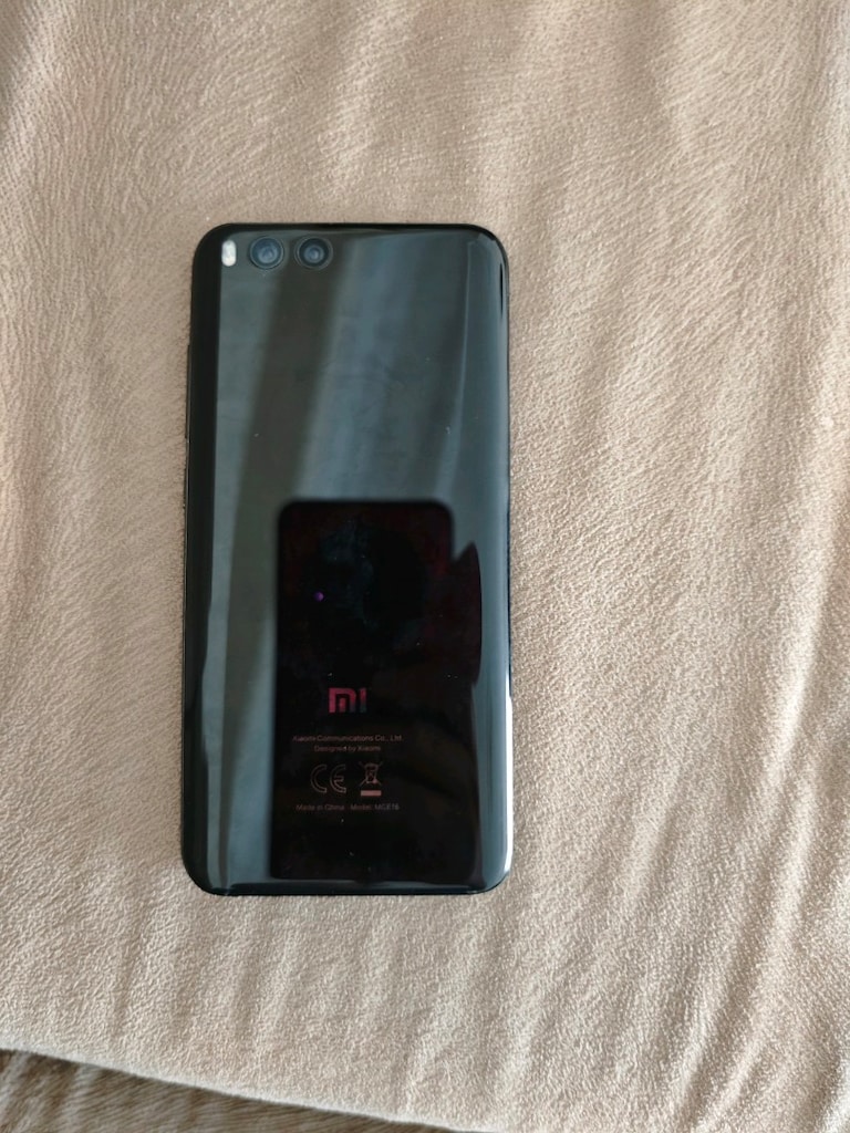 Xiaomi mi6 64gb 6gb ram - 5